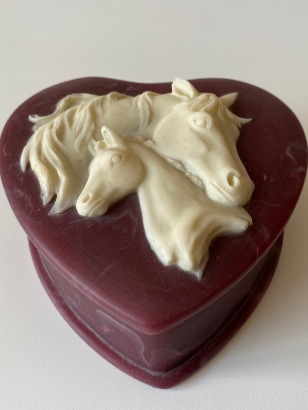 Vintage INCOLAY Jewelry or Trinket Box: Heart Shaped with Horse Cameo